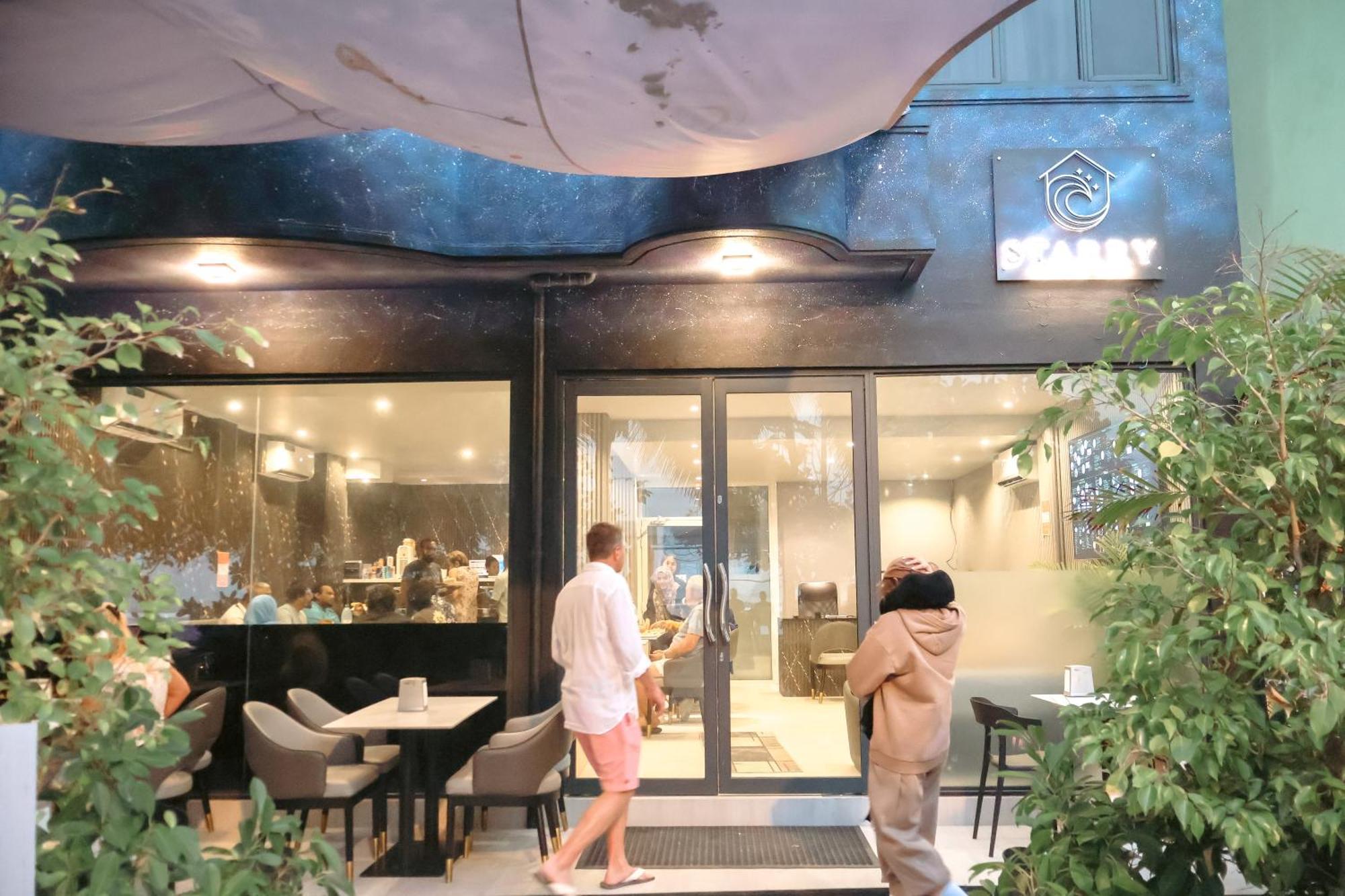 Starry Beach Inn Malé Exteriör bild